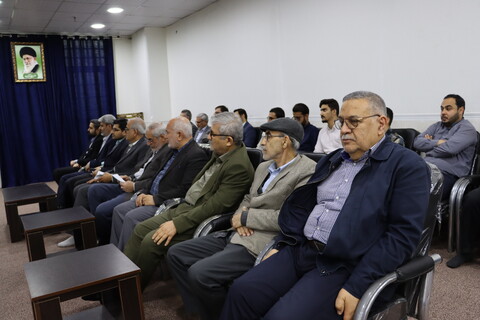 دیدار رمضانی جمعی از دانشجویان و اساتید دانشگاه های اهواز با نماینده ولی فقیه در خوزستان