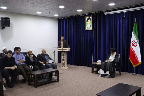 دیدار رمضانی جمعی از دانشجویان و اساتید دانشگاه های اهواز با نماینده ولی فقیه در خوزستان