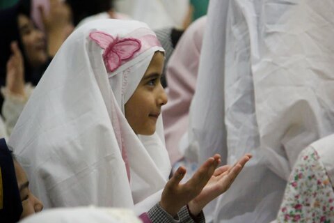 تصاویر/ جشن شیرین روزه‌ اولی‌ها در مسجدام البنین (س) کاشان