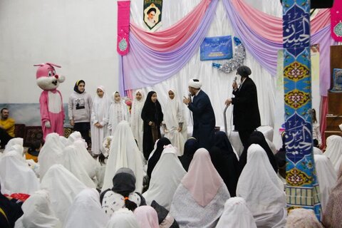 تصاویر/ جشن شیرین روزه‌ اولی‌ها در مسجدام البنین (س) کاشان