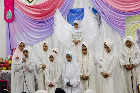 تصاویر/ جشن شیرین روزه‌ اولی‌ها در مسجدام البنین (س) کاشان