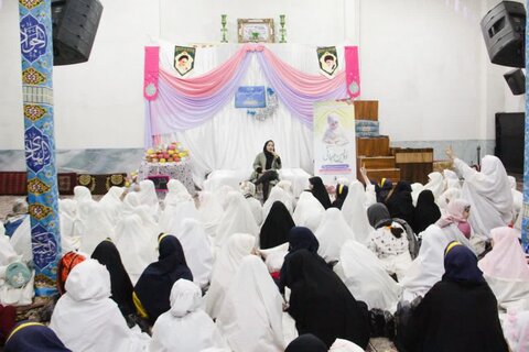 تصاویر/ جشن شیرین روزه‌ اولی‌ها در مسجدام البنین (س) کاشان