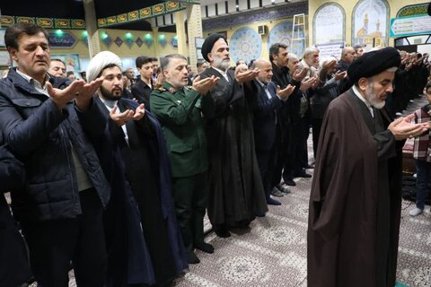 تصاویر/ حضور نماینده ولی فقیه در بین روزه داران سلماس