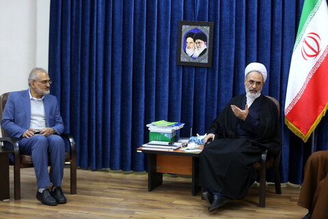 تصاویر/ دیدار اعضای کنگره بزرگداشت آیت الله العظمی بروجردی(ره) با آیت الله اعرافی