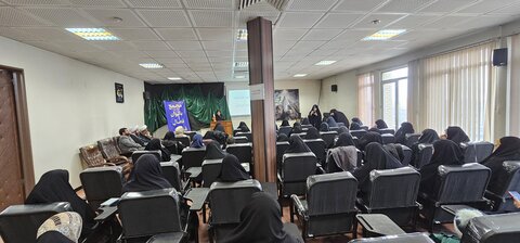 ششمین نشست بانوان فعال فرهنگی با حضور نماینده ولی فقیه در استان همدان