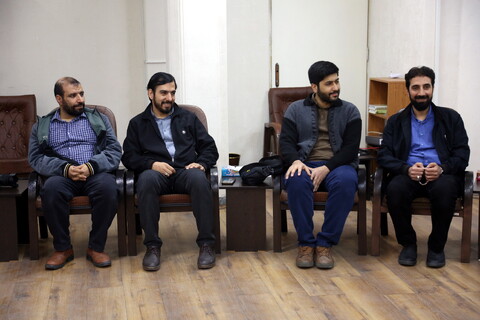 تصاویر/ دیدار مدیر و مسئولین  شبکه های جهانی ولایت با آیت الله اعرافی