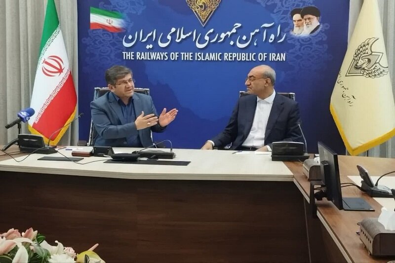 قطار پنجستاره کرمانشاه - مشهد مقدس افتتاح شد