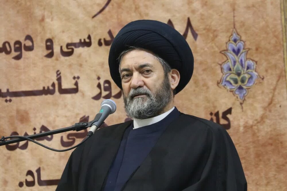 دیدار اعضای کانون های فرهنگی هنری مساجد با امام جمعه اردبیل