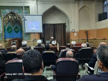 تصاویر/ دورهمی شعرا ، مادحین و مسئولین هیئات مذهبی ارومیه