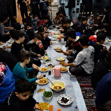 تصاویر/ مراسم روزه اولی ها و هیئت نوجوانان در مسجد یازهرا (س) ارومیه