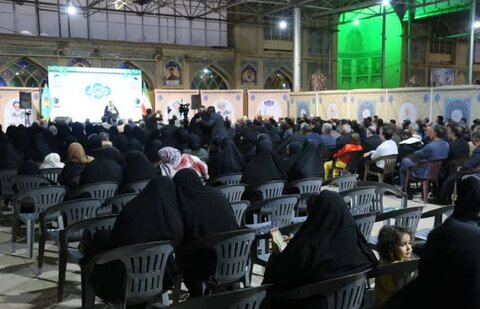 تصاویر| «ضیافت نور» دیدار رمضانی مسئولان و کارکنان برخی از دستگاه های اجرایی با نماینده ولی فقیه در فارس