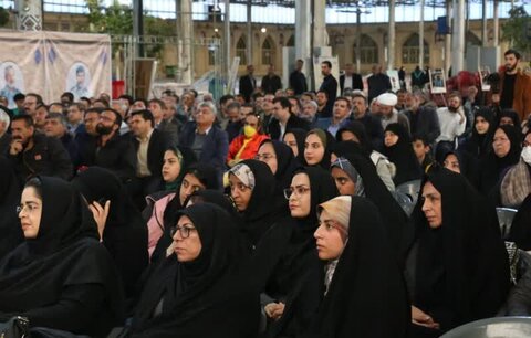 تصاویر| «ضیافت نور» دیدار رمضانی مسئولان و کارکنان برخی از دستگاه های اجرایی با نماینده ولی فقیه در فارس