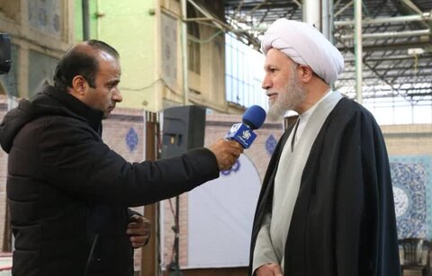 تصاویر| «ضیافت نور» دیدار رمضانی مسئولان و کارکنان برخی از دستگاه های اجرایی با نماینده ولی فقیه در فارس