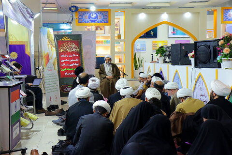 تصاویر/ حال و هوای ششمین روز سی ودومین نمایشگاه بین المللی قرآن کریم