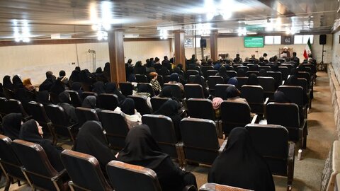 تصاویر/ سلسله جلسات تفسیر قرآن کریم در خوی