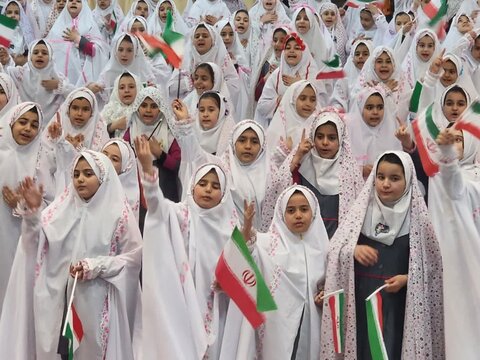 تصاویر/ مراسم جشن تکلیف دانش‌آموزان دختران در شهرستان چایپاره