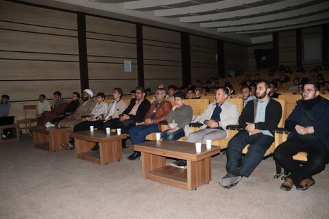 تصاویر/ حضور دانش آموزان شهید آهنگری ارومیه در مدرسه علمیه امام خامنه‌ای ارومیه