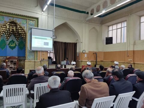 تصاویر/ دورهمی شعرا ، مادحین و مسئولین هیئات مذهبی ارومیه