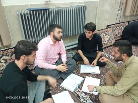 تصاویر/برگزاری جلسه مباحثهمدرسه طلاب علمیه کامیاران