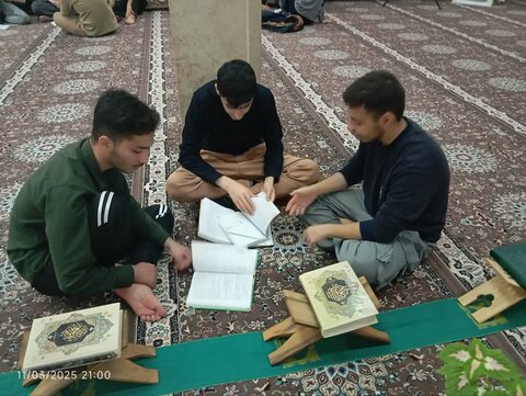 تصاویر/برگزاری جلسه مباحثه
مدرسه طلاب علمیه کامیاران