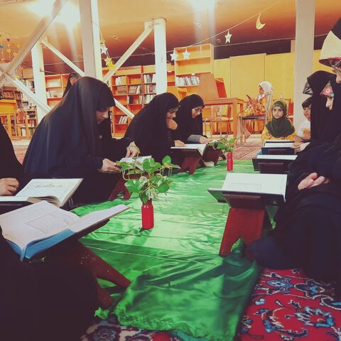 تصاویر/برگزاری مراسم افطاری در مدرسه علمیه الزهرا اراک