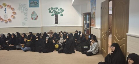 تصاویر/برگزاری مراسم ضیافت افطاری در مدرسه علمیه فاطمیه محلات