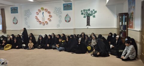 تصاویر/برگزاری مراسم ضیافت افطاری در مدرسه علمیه فاطمیه محلات