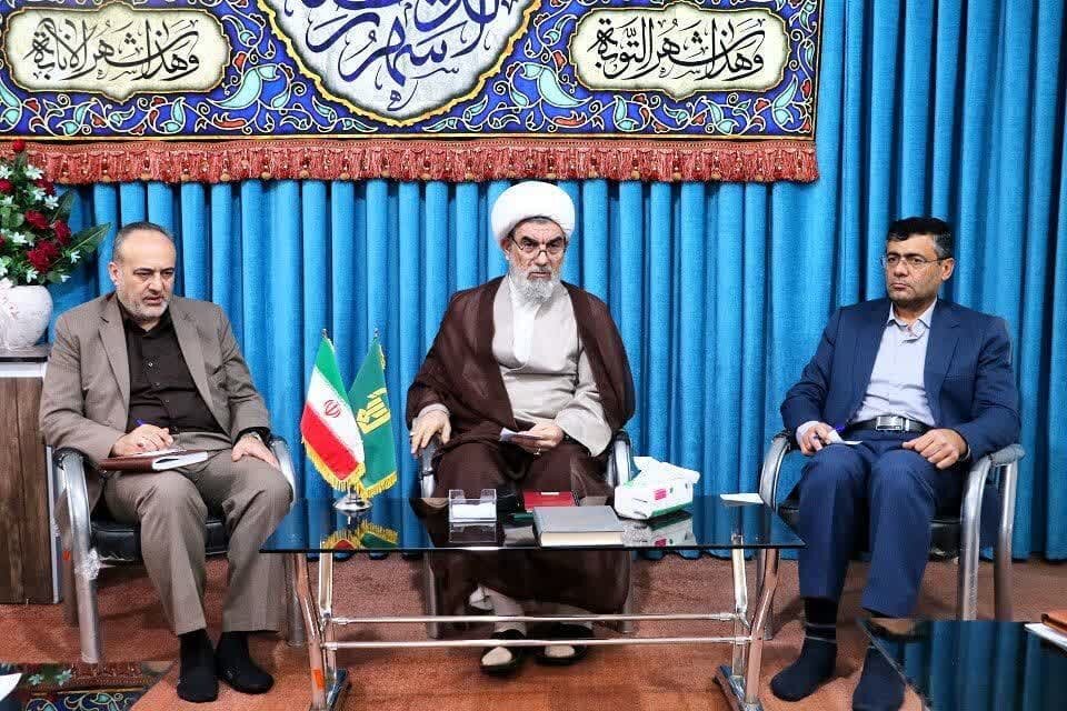 کمرنگ شدن ارزشهای اخلاقی در خانواده، به متزلزل شدن جامعه منجر میشود