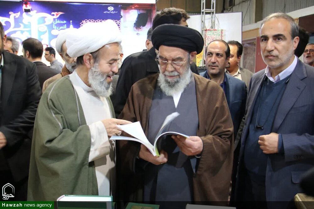 کتاب نهج البلاغه ویژه نوجوانان در اصفهان رونمایی شد + عکس