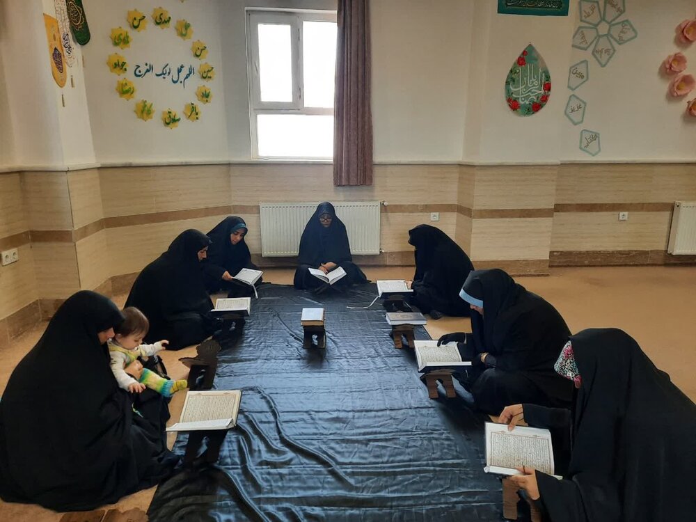 برگزاری مراسم بزرگداشت وفات حضرت خدیجه(س) در مدرسه علمیه فاطمیه محلات