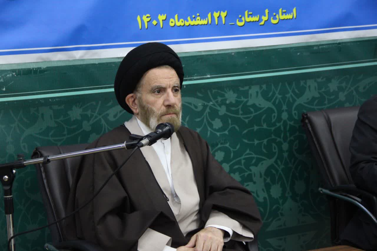 ارتش آماده دفاع از میهن اسلامی و مقابله با زورگویان عالم است