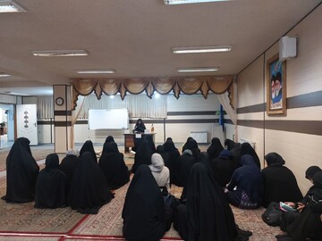 تأثیرات گسترده فضای مجازی بر زندگی بررسی شد