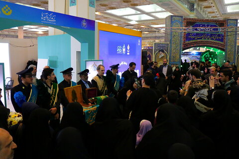 تصاویر/ حال و هوای هفتمین روز سی ودومین نمایشگاه بین المللی قرآن کریم