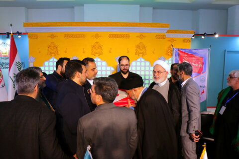 تصاویر/ قرعه کشی تبرکات عتبه حسینیه در سی و دومین نمایشگاه بین المللی قرآن کریم