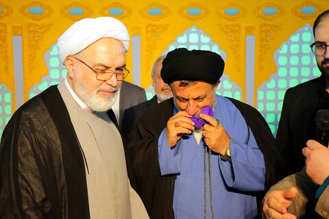 تصاویر/ قرعه کشی تبرکات عتبه حسینیه در سی و دومین نمایشگاه بین المللی قرآن کریم