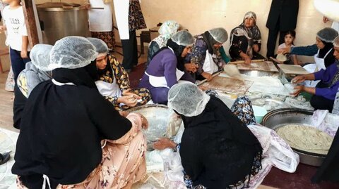 تصاویر/ طرح پخت نان مهربانی در سیراف