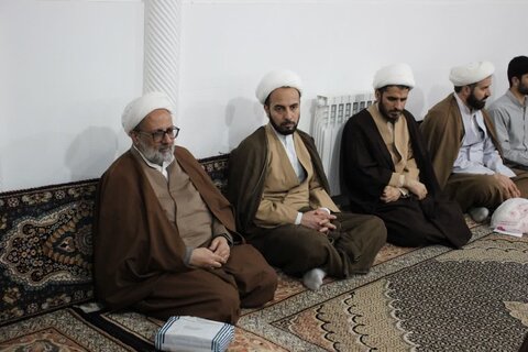 تصاویر/دورهمی اساتید و طلاب مدرسه علمیه امام صادق (ع)بیجار