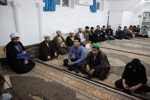 تصاویر/دورهمی اساتید و طلاب مدرسه علمیه امام صادق (ع)بیجار