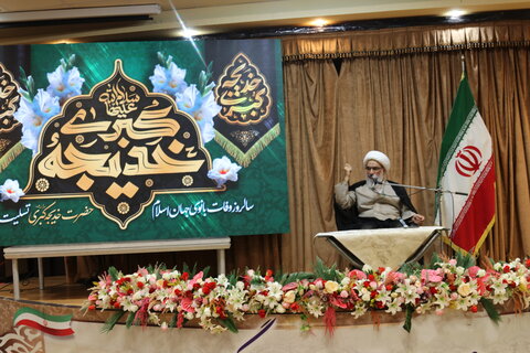 تصاویر/ برگزاری جشنواره جهاد تبیین حضرت زینب کبری س حوزه علمیه خواهران بوشهر