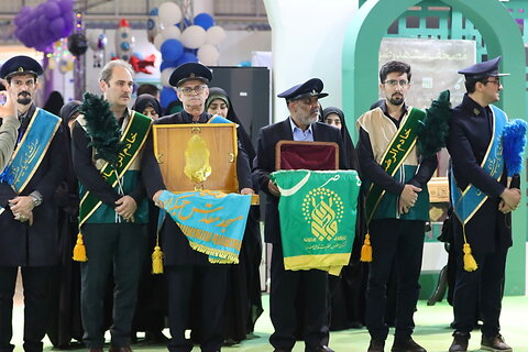 تصاویر/ جلوه ای از آستان های مقدس در نمایشگاه قرآن