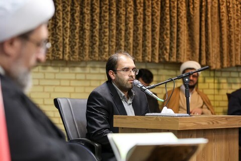 تصاویر/ محفل انس با قرآن کریم در بیت امام جمعه تبریز با محوریت طرح «زندگی با آیه ها»