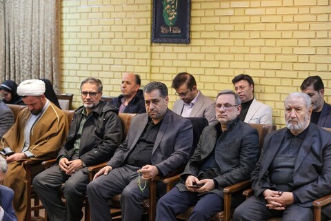 تصاویر/ محفل انس با قرآن کریم در بیت امام جمعه تبریز با محوریت طرح «زندگی با آیه ها»
