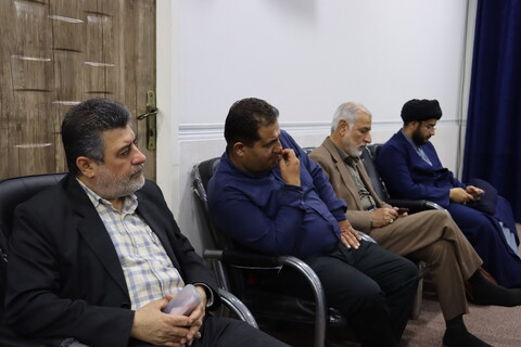 دیدار جمعی از خانواده شهدا و ایثارگران اهواز با نماینده ولی فقیه در خوزستان