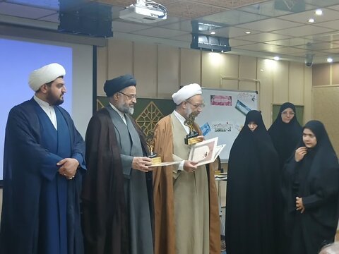 تصاویر/ برگزاری دو اختتامیه استانی جشنواره نورالثقلین و همایش بیانیه گام دوم انقلاب