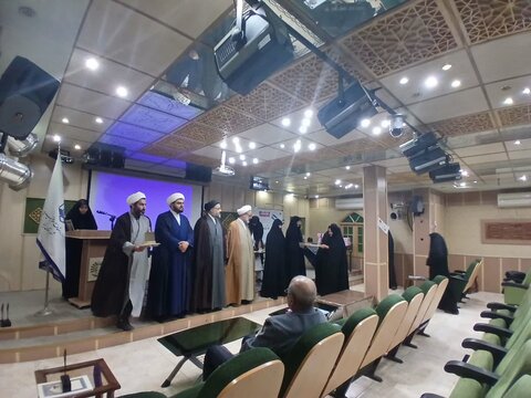 تصاویر/ برگزاری دو اختتامیه استانی جشنواره نورالثقلین و همایش بیانیه گام دوم انقلاب