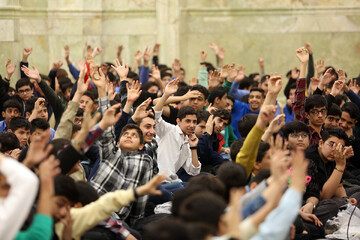 مهارت‌های ارتباط با دهه هشتادی‌ها و نودی‌ها / «گفت‌وگو»؛ تنها راه عبور از شکاف نسلی