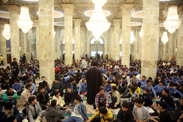 اعلام برنامه‌های قرآنی حرم مطهر حضرت معصومه ( س) در هفته جاری