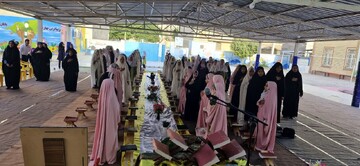 محفل انس با قرآن کریم در دبستان دخترانه شاهد برگزار شد