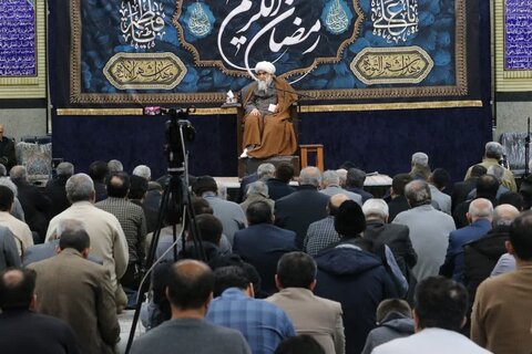 تصاویر/ مراسم شب های ماه رمضان در مسجد جنرال ارومیه