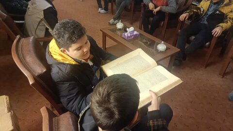 تصاویر/ بازدید دانش آموزان مدرسه شهید مفتح خوی از مدرسه علمیه امام خمینی (ره) شهرستان خوی